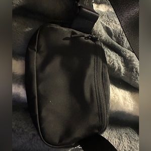 lululemon belt bag